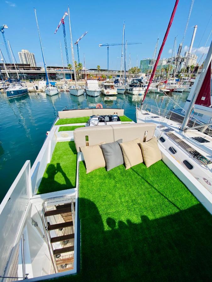 Barco Muy Romantico Con Parking! Sant Adria de Besos Ngoại thất bức ảnh